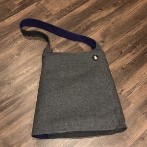 Speck grey tweed messenger bag